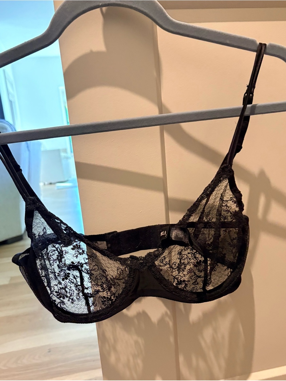 La Perla Italy lace underwire bra 34C beautiful